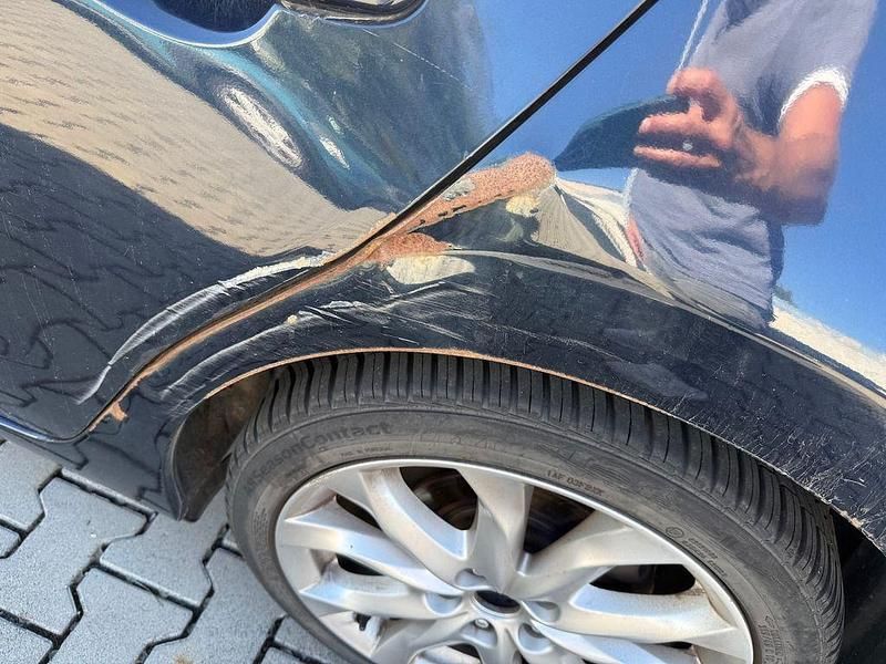 Blau Gebraucht 2014 Mazda 3 Sports-Line Limousine | 7.999 € (Fairer Preis) - Bild 1/4