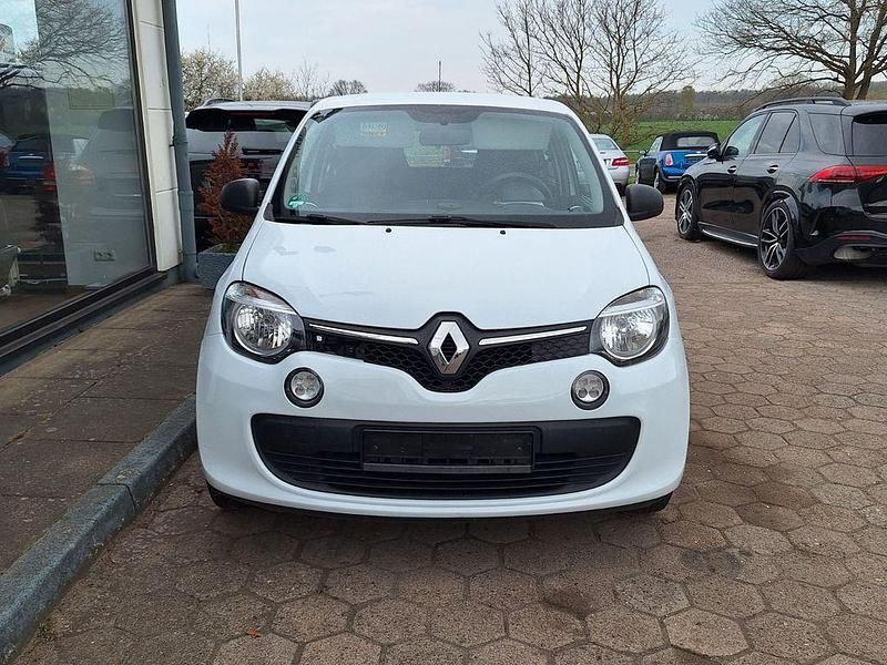 Second-hand Renault Twingo Expression 71 CP (52 kW) 2017 Alb Hatchback