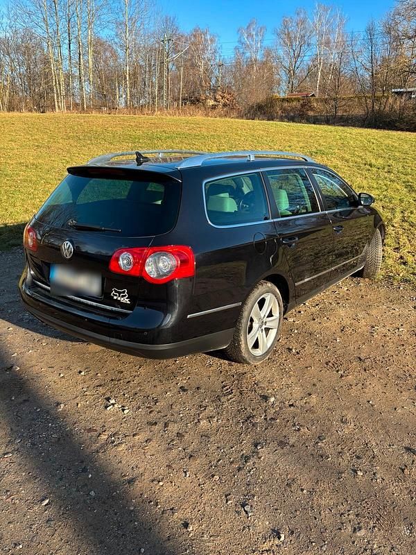 Gebraucht VW Passat 180 PS (132 kW) 2010 Schwarz Kombi