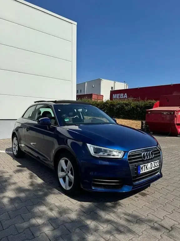 Gebraucht Audi A1 90 PS (66 kW) 2016 Blau Kleinwagen