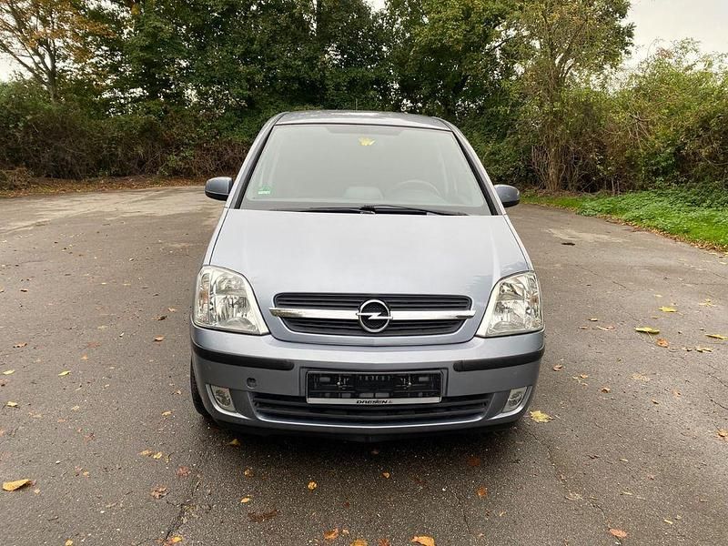 Gebraucht Opel Meriva Cosmo 101 PS (74 kW) 2005 Silber Van / Kleinbus