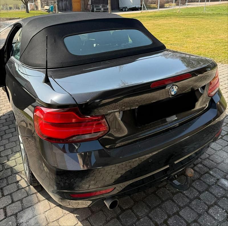 Gebraucht BMW 218 136 PS (100 kW) 2018 Schwarz Cabrio