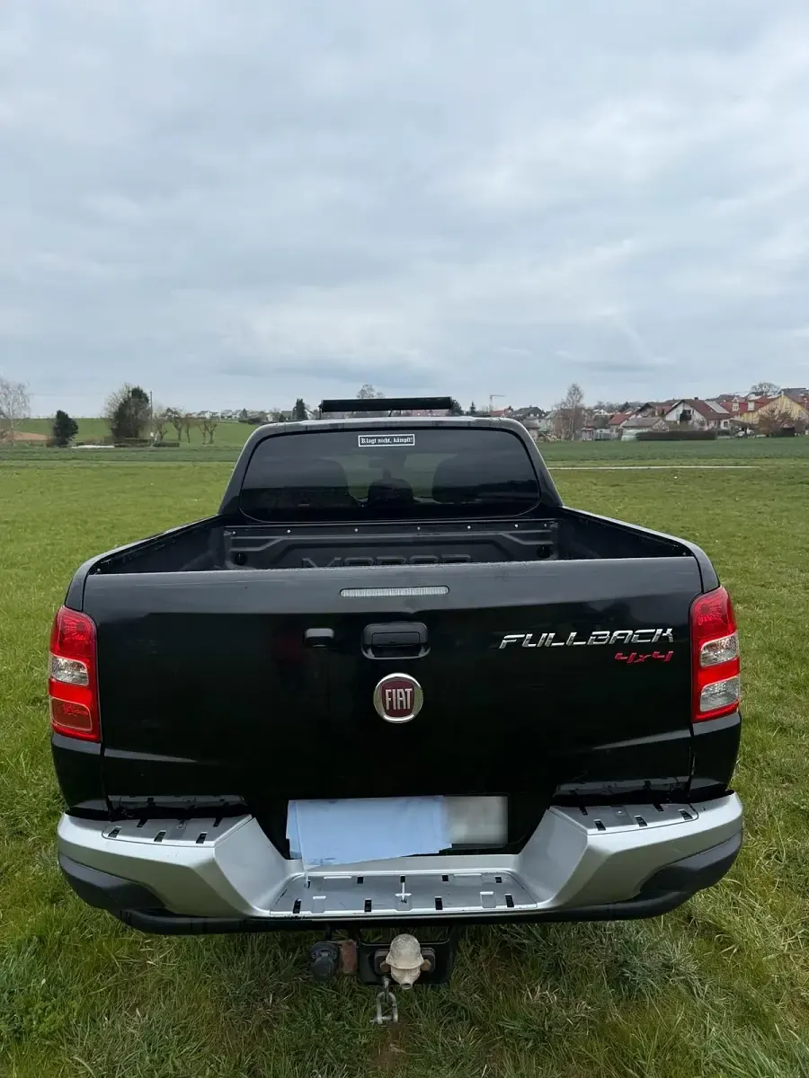 Gebraucht Fiat Fullback 181 PS (133 kW) 2018 Schwarz Pickup