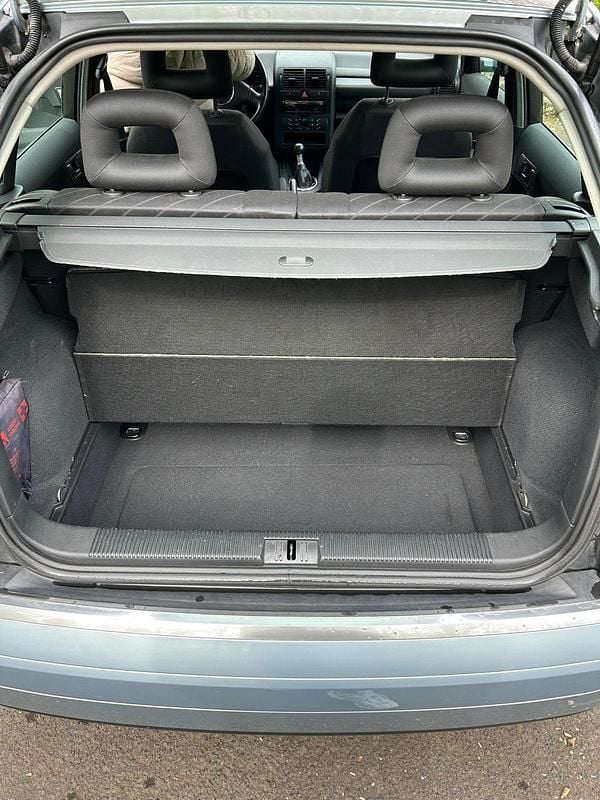 Second-hand Audi A2 75 CP (55 kW) 2003 Argintiu Hatchback