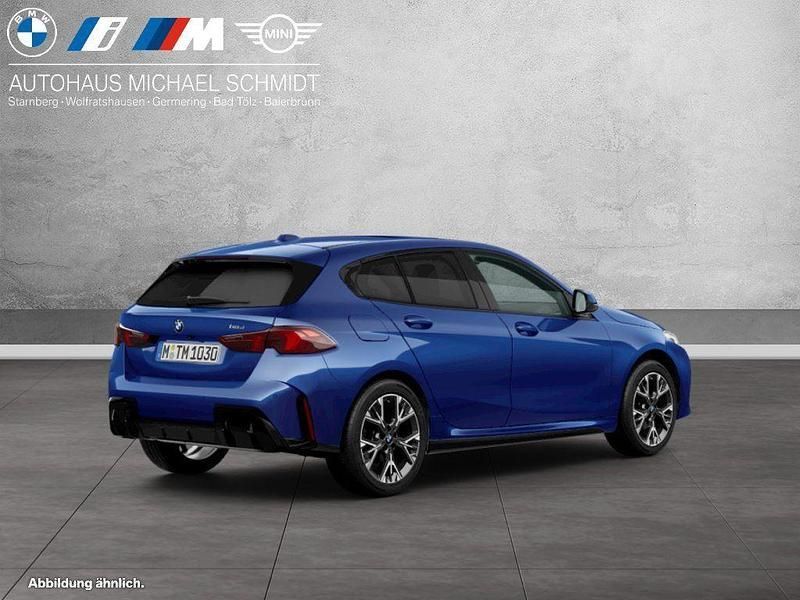 Neu BMW 118 Sport Line 150 PS (110 kW) 2025 Portimao blau Kleinwagen