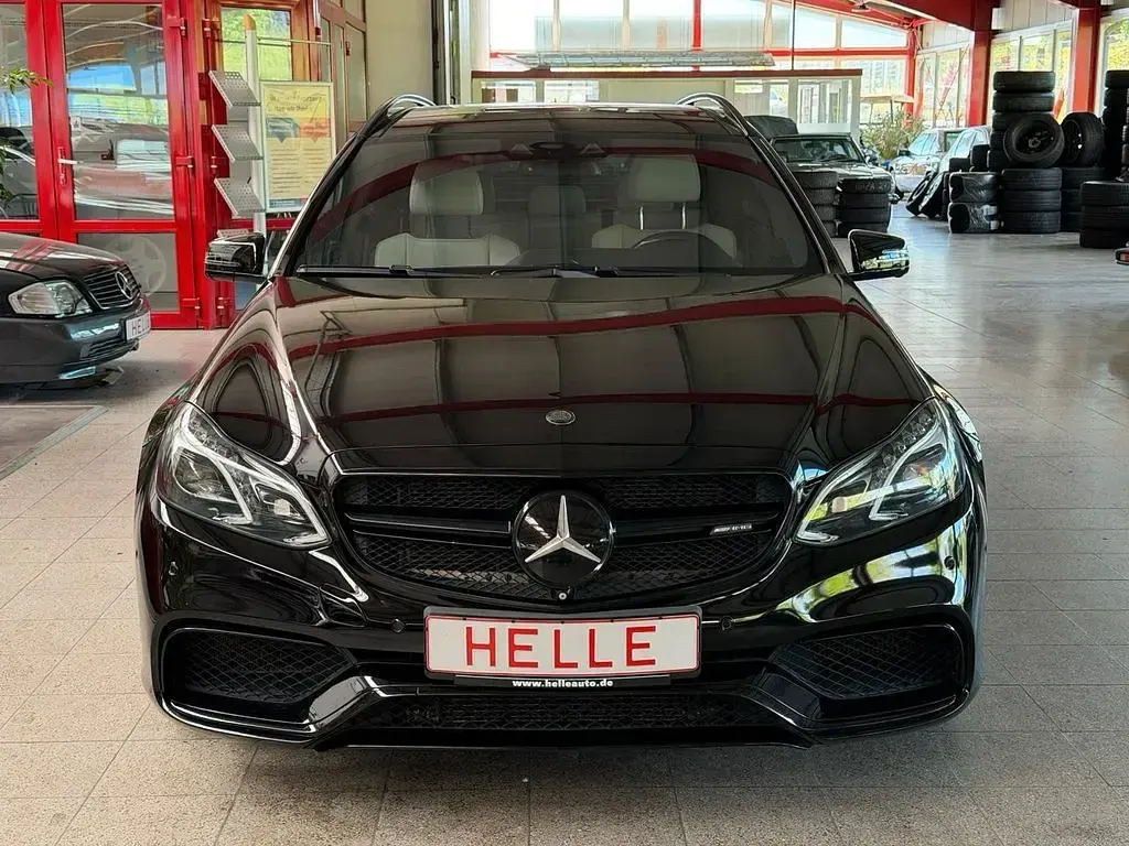 Gebraucht Mercedes E63S AMG AMG 585 PS (430 kW) 2015 Obsidianschwarz (metallic) Kombi