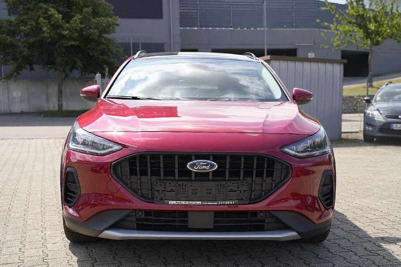 Gebraucht Ford Focus Active X 116 PS (85 kW) 2024 Fantastic red tc Kombi