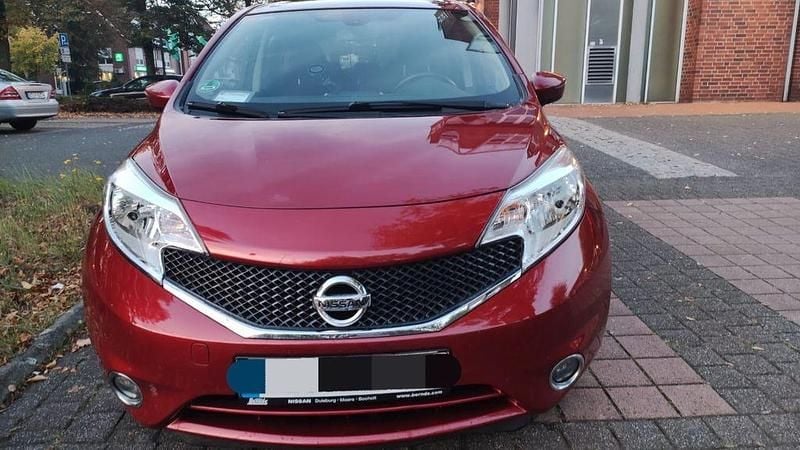 Second-hand Nissan Note Acenta 98 CP (72 kW) 2016 Roșu Hatchback