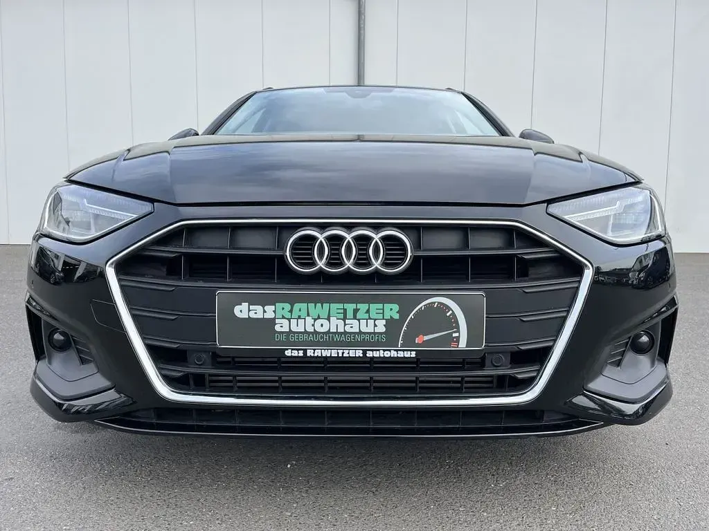 Gebraucht Audi A4 150 PS (110 kW) 2022 Schwarz Kombi