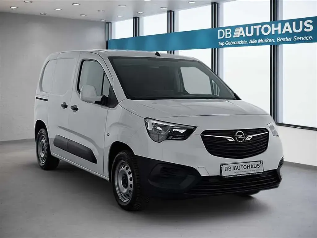 Usata Opel Combo Edition 102 CV (75 kW) 2022 Bianco Monovolume