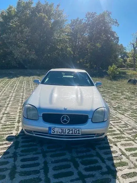 Gebraucht Mercedes 200 136 PS (100 kW) 1997 Silber Cabrio