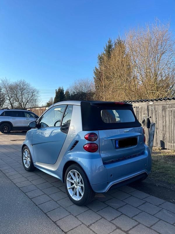 Gebraucht Smart ForTwo Cabrio 71 PS (52 kW) 2012 Blau Cabrio