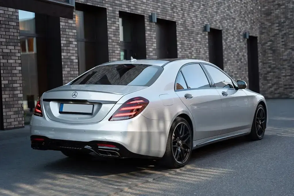 Gebraucht Mercedes S560 AMG 469 PS (344 kW) 2019 Silber Limousine