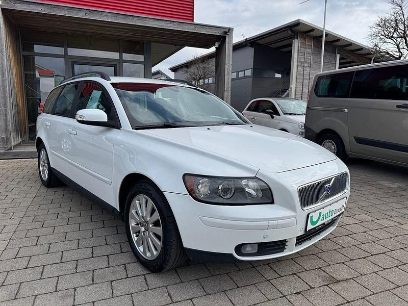 Gebraucht Volvo V50 109 PS (80 kW) 2007 Ice white Kombi