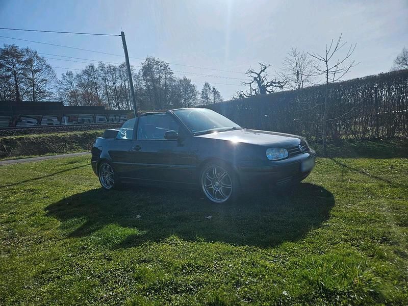 Gebraucht VW Golf Cabriolet 101 PS (74 kW) 2000 Blau Cabrio