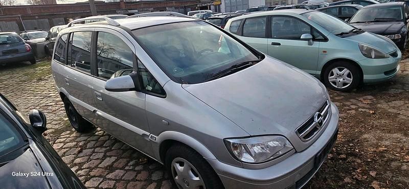 Silber Gebraucht 2004 Opel Zafira Van / Kleinbus | 1.000 € (Superpreis) - Bild 1/4