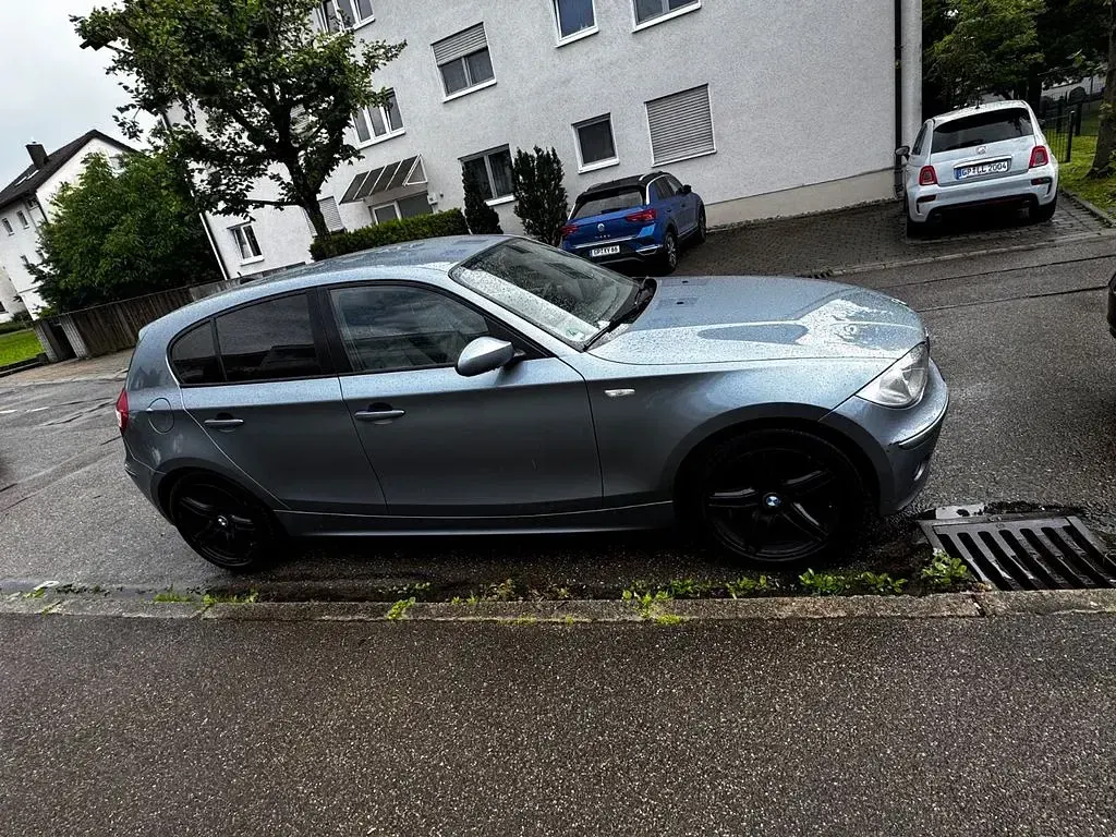 Gebraucht BMW 120 150 PS (110 kW) 2005 Grau Kleinwagen