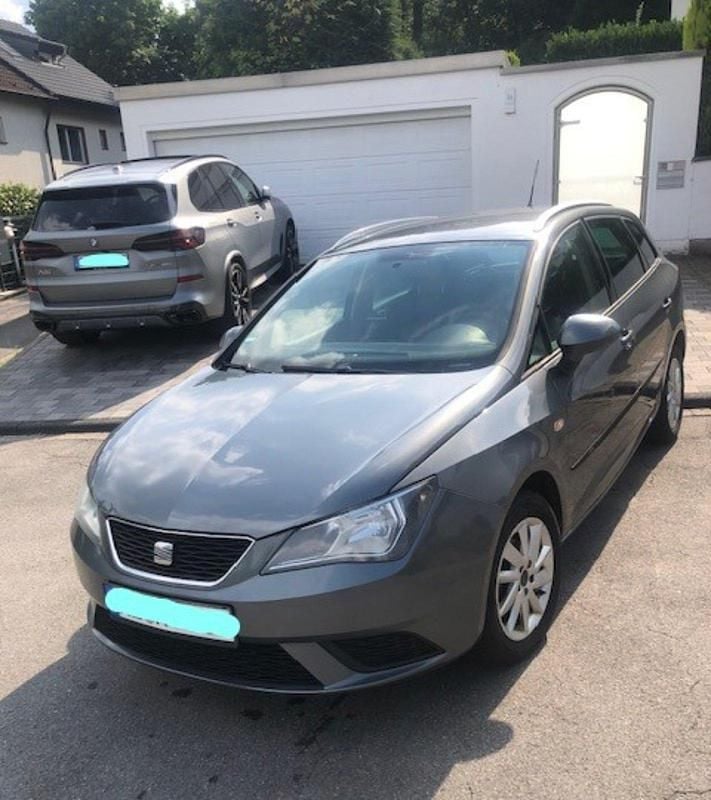 Grau Gebraucht 2013 Seat Ibiza ST Kombi | 4.950 € (Fairer Preis) - Bild 1/4