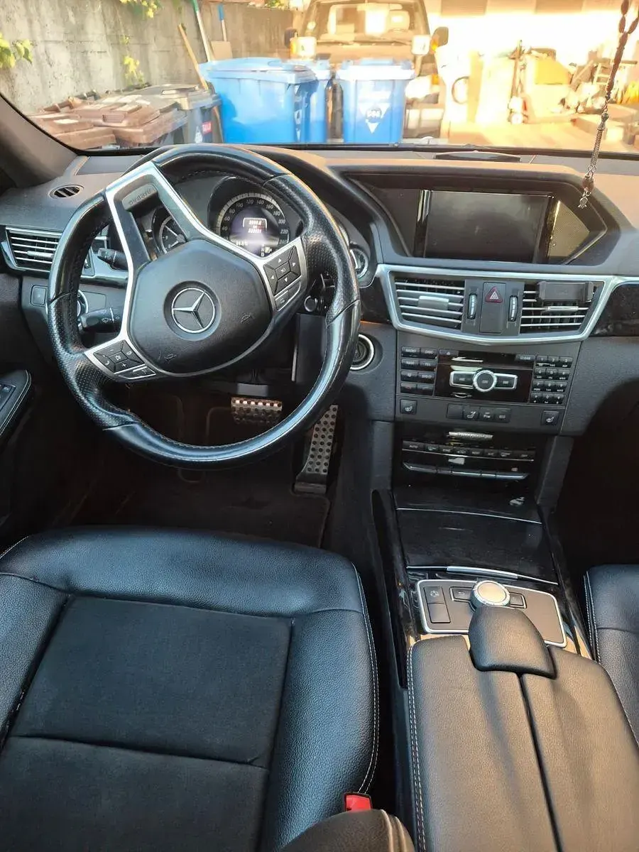 Gebraucht Mercedes E200 Avantgarde 184 PS (135 kW) 2012 Schwarz Limousine