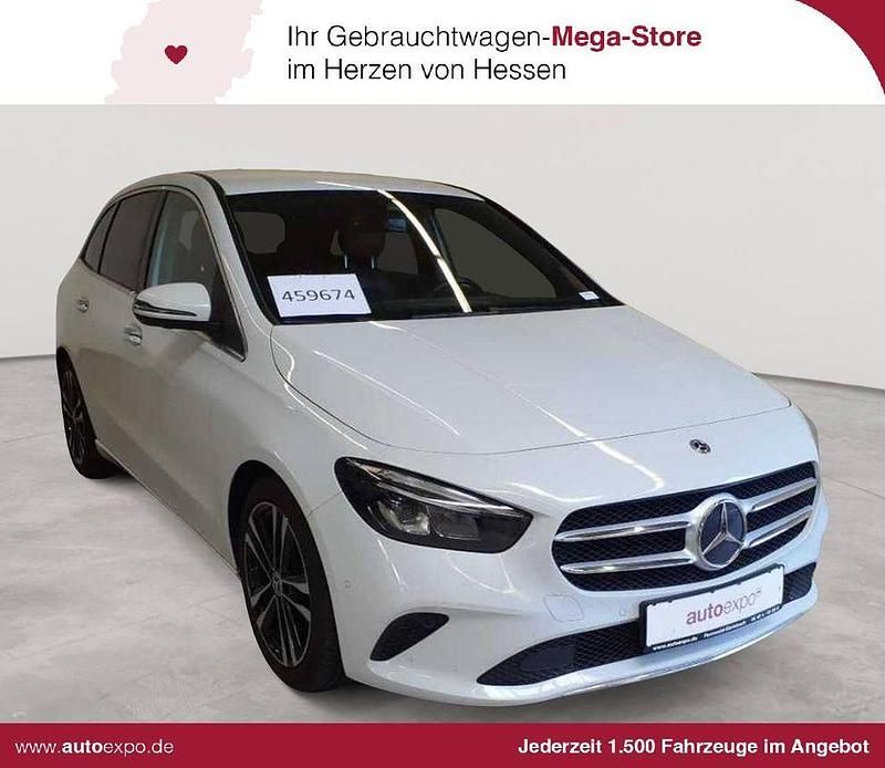 Weiß Gebraucht 2020 Mercedes B200 Edition 1 Van / Kleinbus | 20.589 € (Fairer Preis) - Bild 1/4
