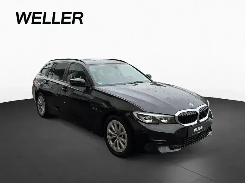 Używany BMW 330e Advantage 292 KM (214 kW) 2022 Czarny Kombi