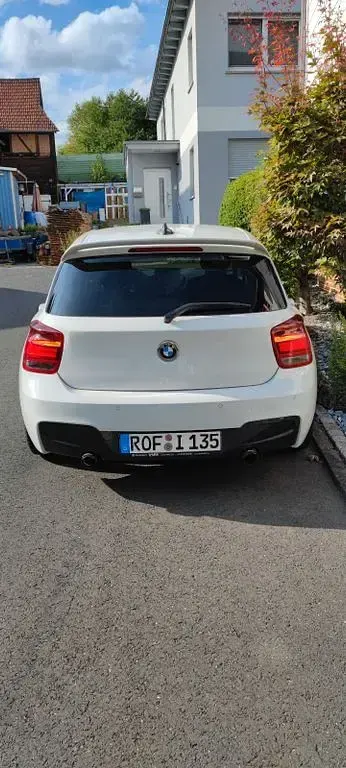 Gebraucht BMW M135 M Performance 320 PS (235 kW) 2014 Weiß Kleinwagen