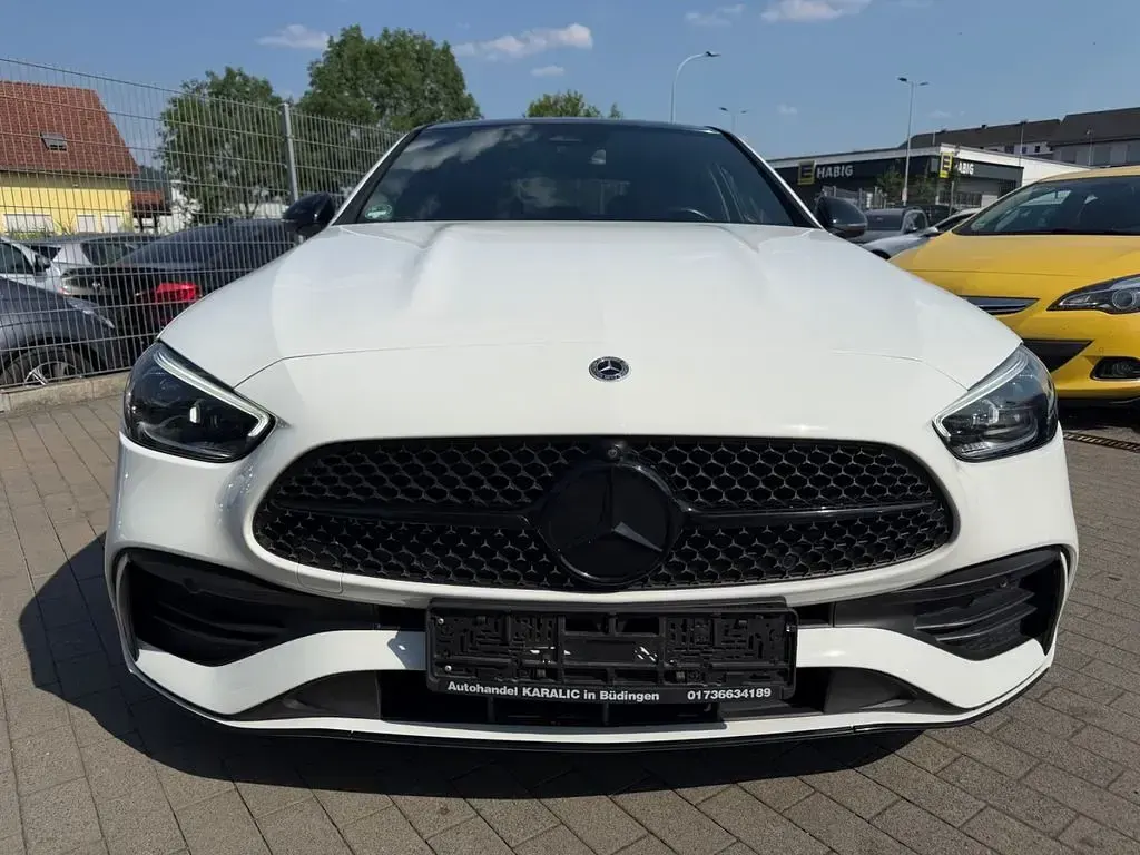 Gebraucht Mercedes C300 AMG line 265 PS (194 kW) 2023 Weiß Limousine