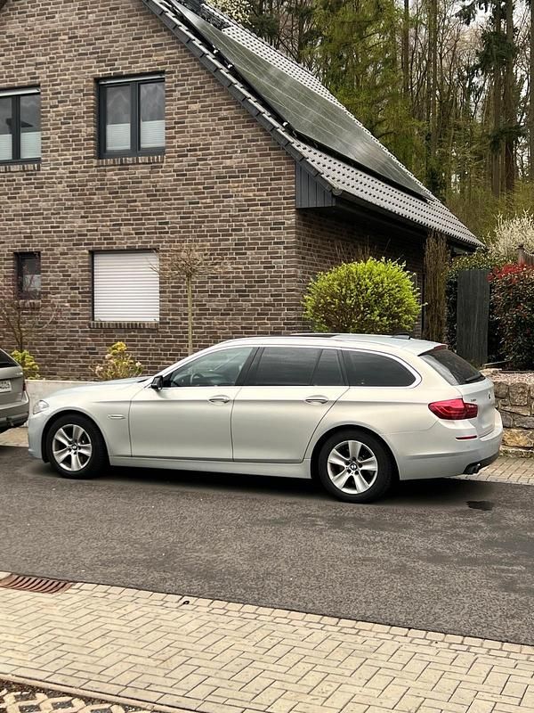 Gebraucht BMW 530 258 PS (189 kW) 2014 Kombi