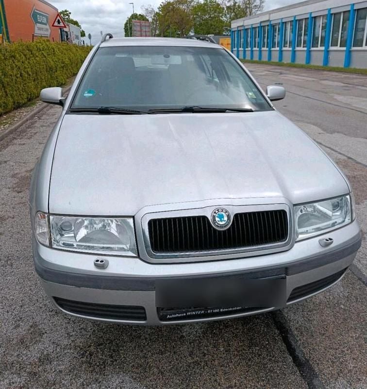 Silber Gebraucht 2002 Skoda Octavia Kombi | 1.600 € (Fairer Preis) - Bild 1/4