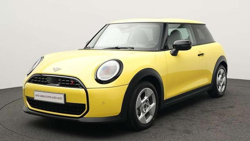 Gelb Gebraucht 2025 Mini Cooper S Classic Kleinwagen | 29.872 € (Fairer Preis) - Bild 1/4