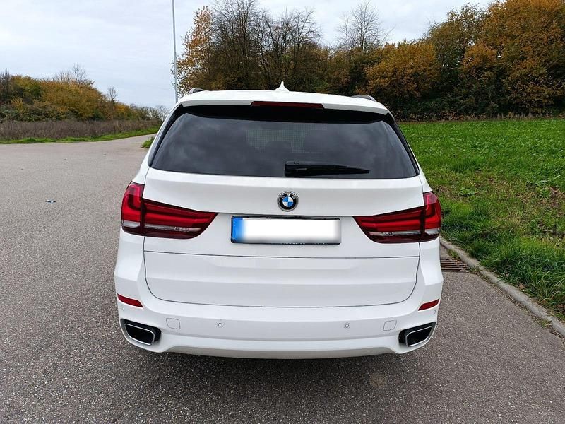 Gebraucht BMW X5 Sport Line 258 PS (189 kW) 2015 Weiß SUV