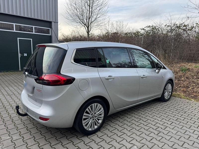 Gebraucht Opel Zafira 170 PS (125 kW) 2018 Silber Van / Kleinbus