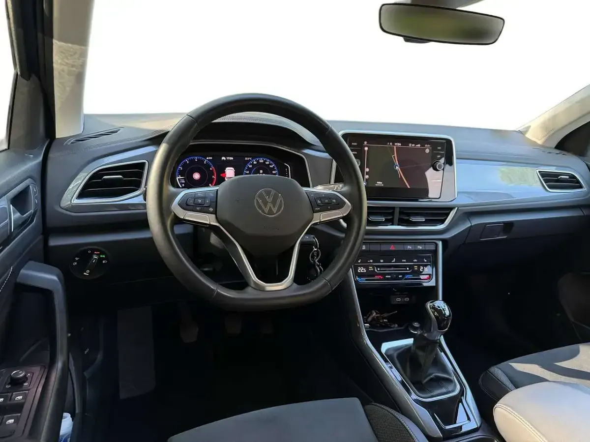 Gebraucht VW T-Roc Style 150 PS (110 kW) 2023 Deep black perleffekt SUV