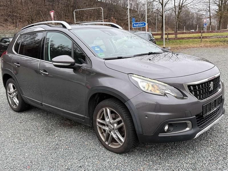 Gebraucht Peugeot 2008 Allure 131 PS (96 kW) 2017 Lackierung schwarz perla SUV