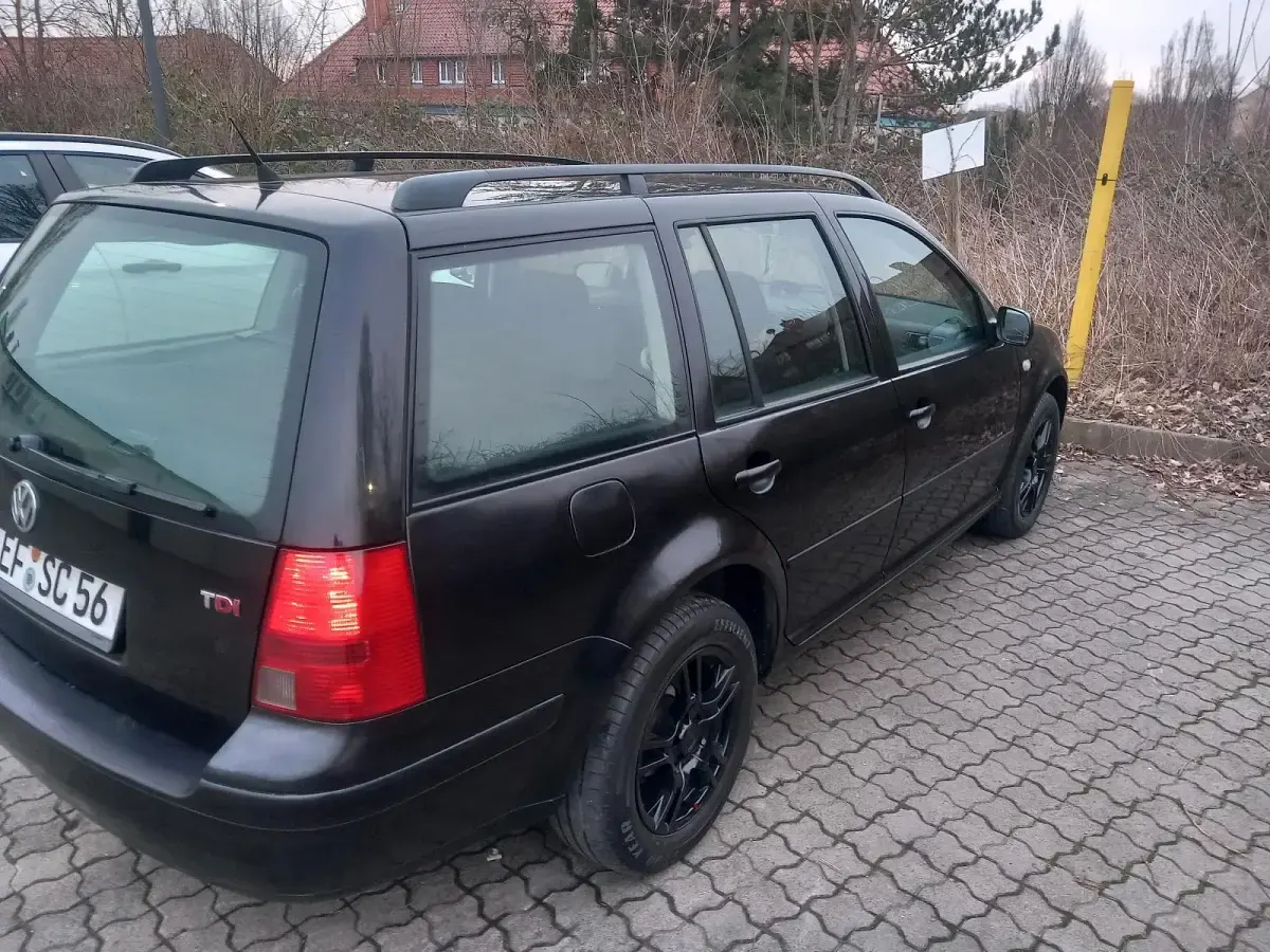 Gebraucht VW Golf IV 105 PS (77 kW) 2006 Schwarz Kombi