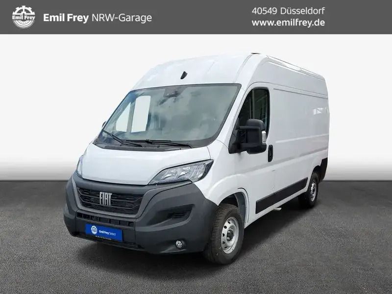 Weiss Gebraucht 2023 Fiat Ducato Easy Van | 33.201 € (Etwas zu teuer) - Bild 1/4