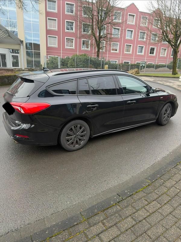 Gebraucht Ford Focus ST-Line 150 PS (110 kW) 2019 Schwarz Kombi