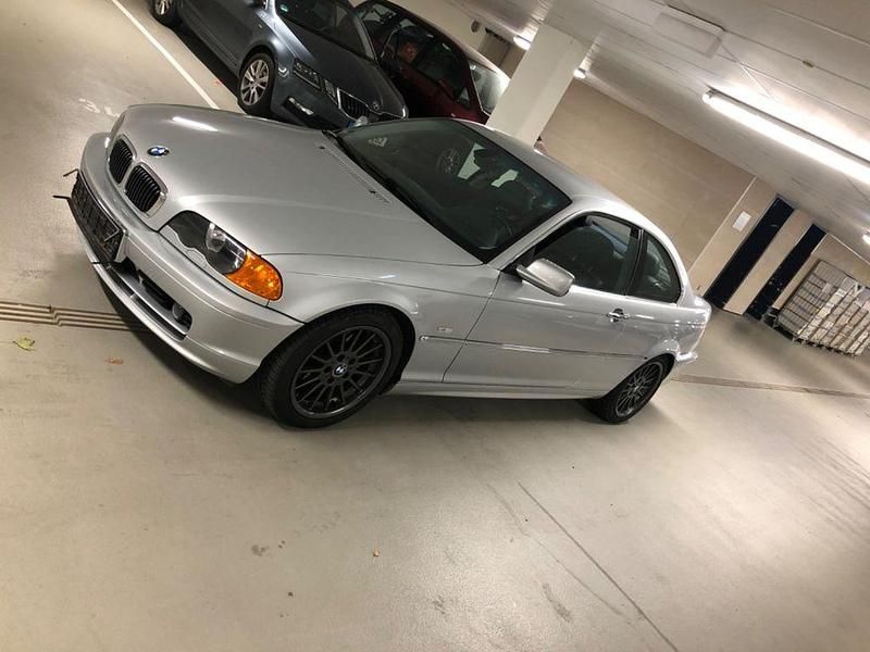 Gebraucht BMW 325 Performance 192 PS (141 kW) 2001 Silber Coupé