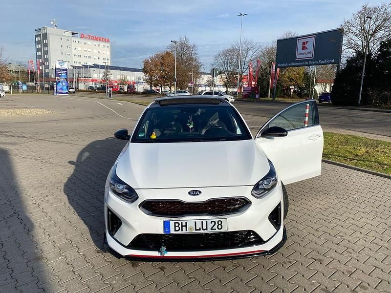 Gebraucht Kia ProCeed GT 204 PS (150 kW) 2020 Weiß Kombi