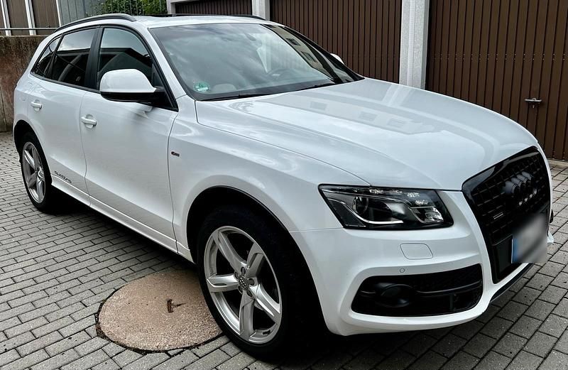 Weiß Gebraucht 2011 Audi Q5 SUV | 15.590 € (Teuer) - Bild 1/4