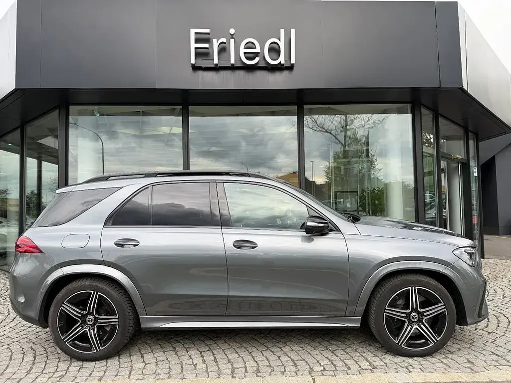 Gebraucht Mercedes GLE450 AMG AMG 367 PS (269 kW) 2024 Grau SUV