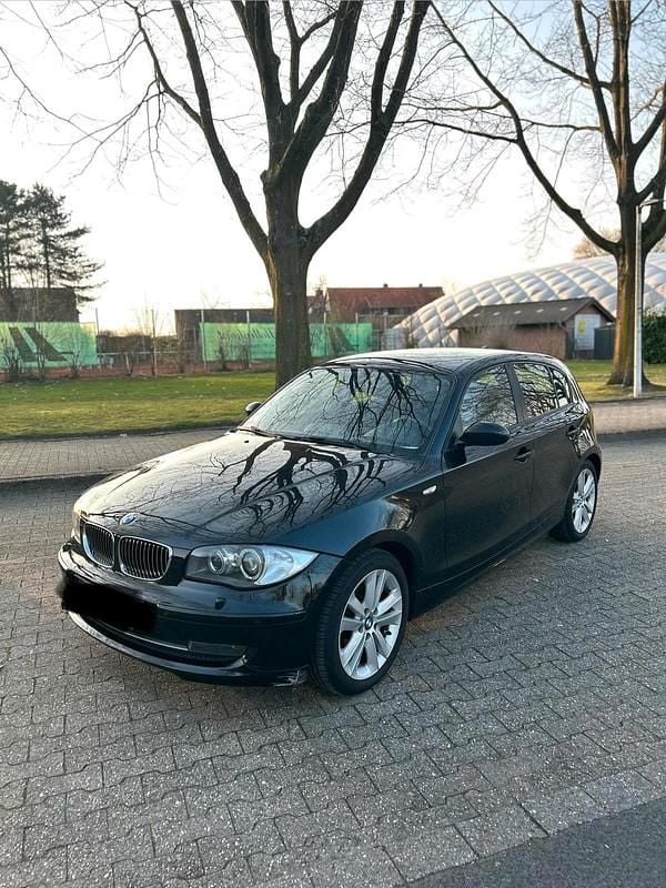 Gebraucht BMW 118 148 PS (108 kW) 2009 Schwarz Kleinwagen