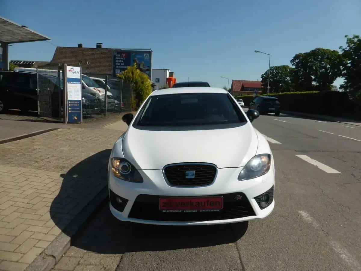 Gebraucht Seat Leon FR 125 PS (91 kW) 2012 Weiß Limousine