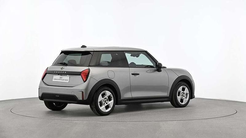 Second-hand Mini Cooper Classic 156 CP (114 kW) 2024 Gri Hatchback