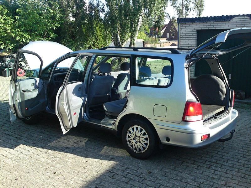 Gebraucht Honda Shuttle ES 150 PS (110 kW) 1999 Silber Van / Kleinbus