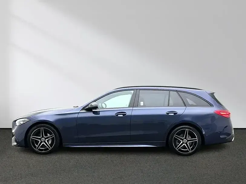 Gebraucht Mercedes C300 AMG 265 PS (194 kW) 2025 Limousine