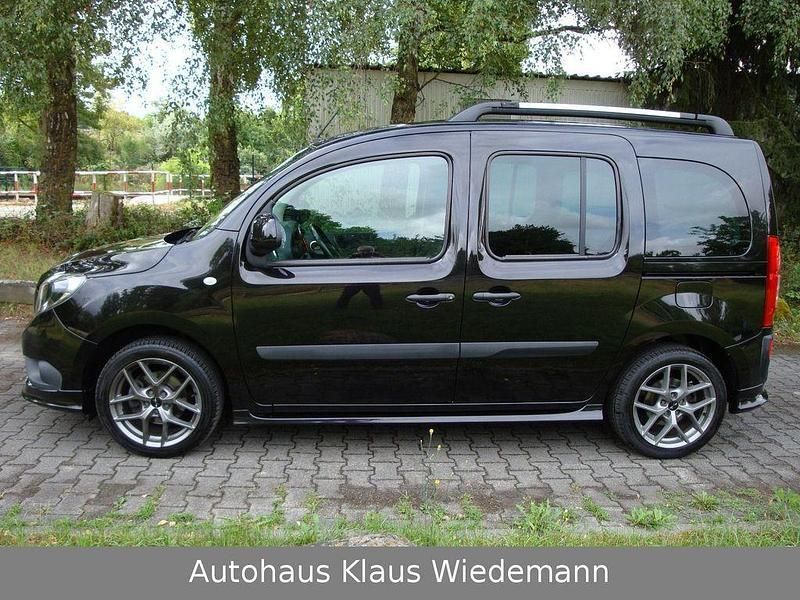 Gebraucht Mercedes Citan 112 114 PS (83 kW) 2018 Schwarz Kombi