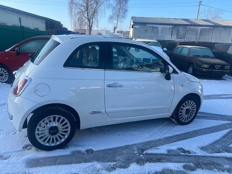 Gebraucht Fiat 500 Lounge 69 PS (50 kW) 2014 Weiß Kleinwagen