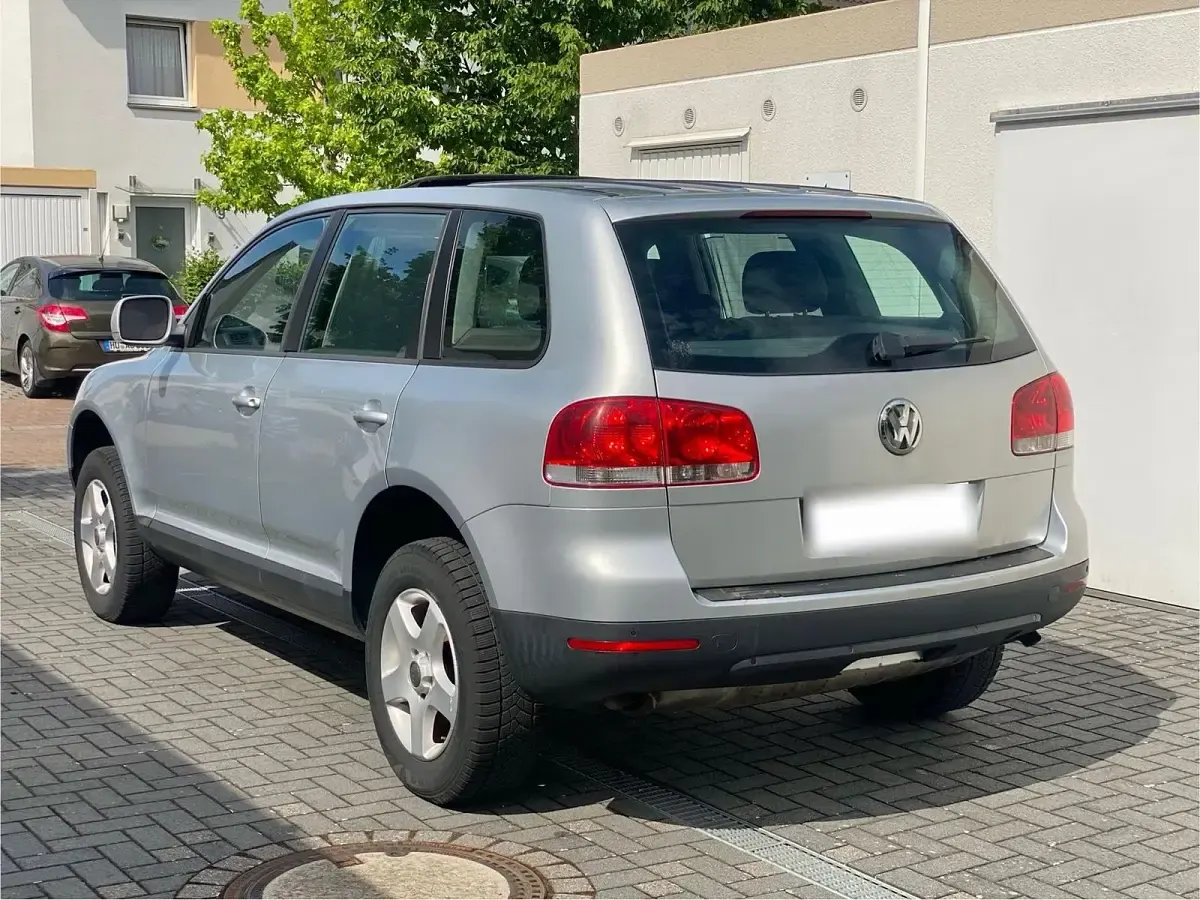 Gebraucht VW Touareg 174 PS (127 kW) 2005 Grau SUV