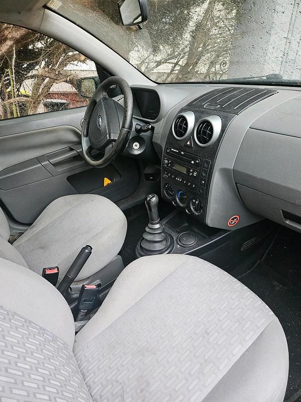 Gebraucht Ford Fusion 80 PS (58 kW) 2002 Blau Kleinwagen